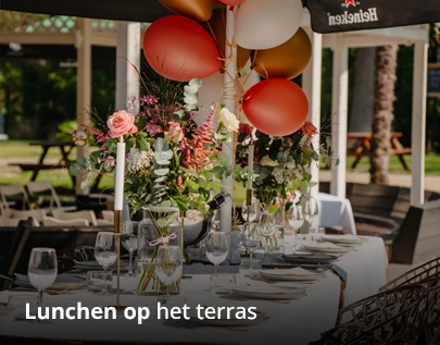 lunch op het terras